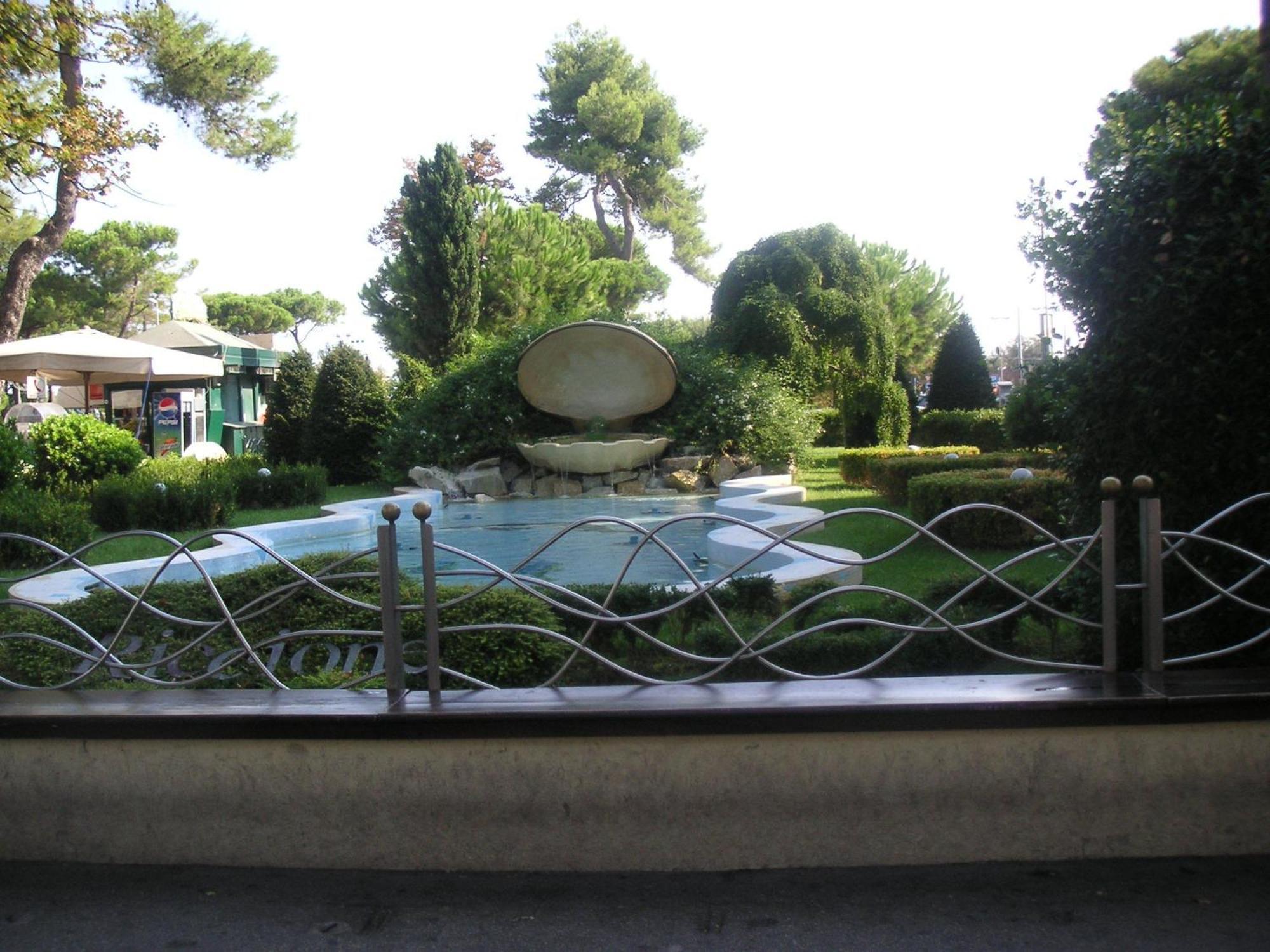 Hotel Canasta Riccione Exteriér fotografie