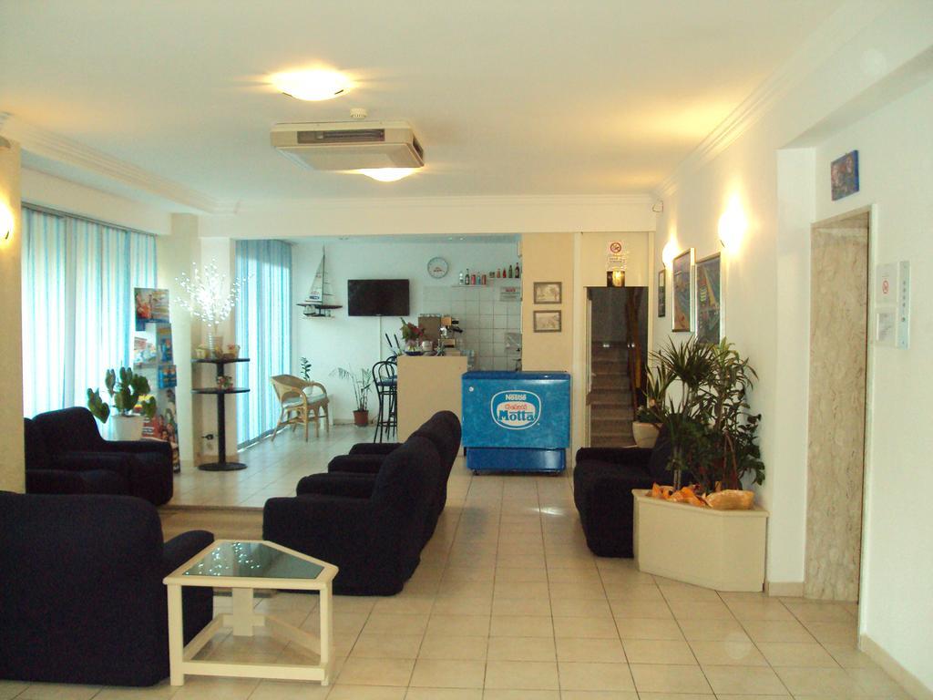 Hotel Canasta Riccione Exteriér fotografie