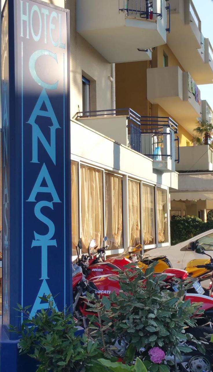 Hotel Canasta Riccione Exteriér fotografie